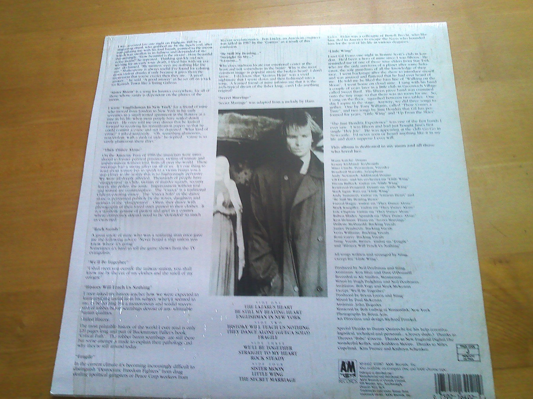 Vinyles: STING Nothin' Like The Sun - 2 LP - CAN 1987 – D'occasion à Zofingen par mooni89 1