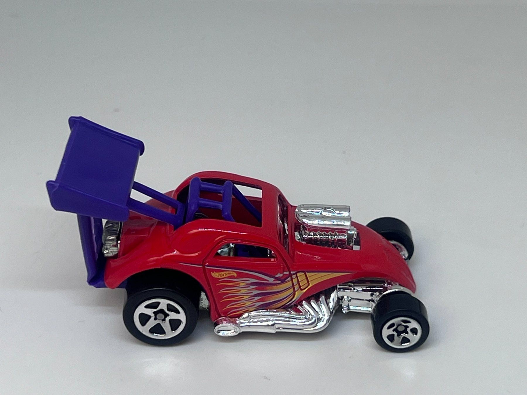 Hot Wheels Modellini d'auto: Hot Wheels Fiat 500C #452 – Usato da Wildegg venduto da LaaBoutique 1