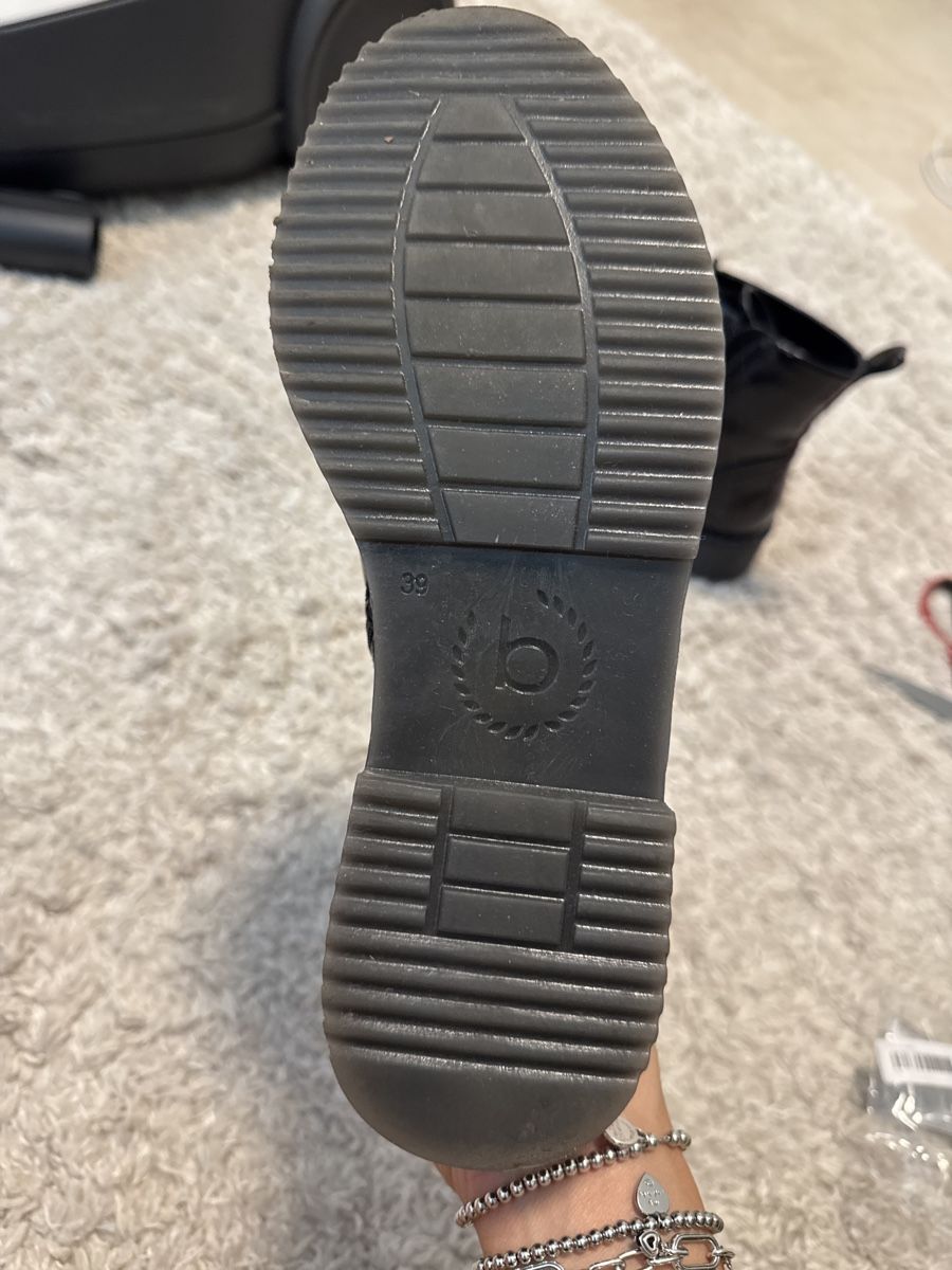 Bugatti Scarpe da donna: Schnürstiefeletten – Nuovo (secondo la descrizione) da Dottikon venduto da RomanVer 2