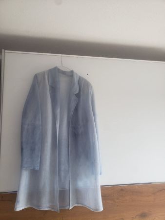 Hellblaue Jacke M transparent -> Ukraine Spende