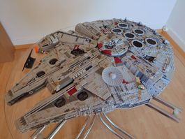 LEGO 75192 UCS Millenium Falcon / UCS Milleniumfalke