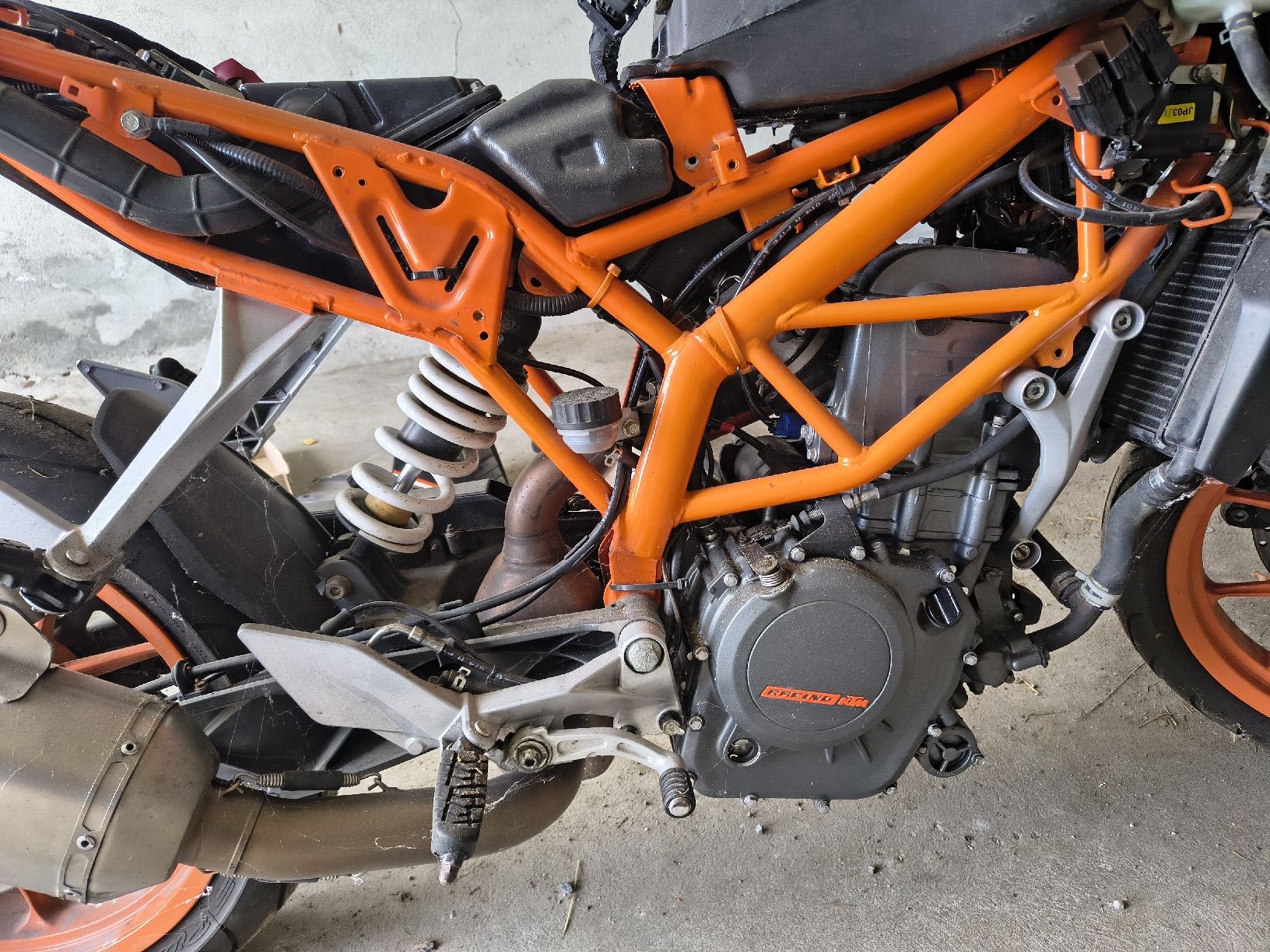 KTM Strada: KTM Duke 390 – Difettoso da Oberhelfenschwil venduto da Leanhar13 2