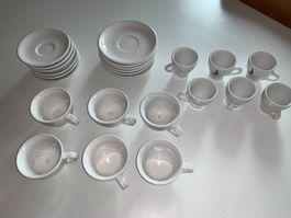 Espressotassen und Untertassen 12-teiliges Set neuwertig