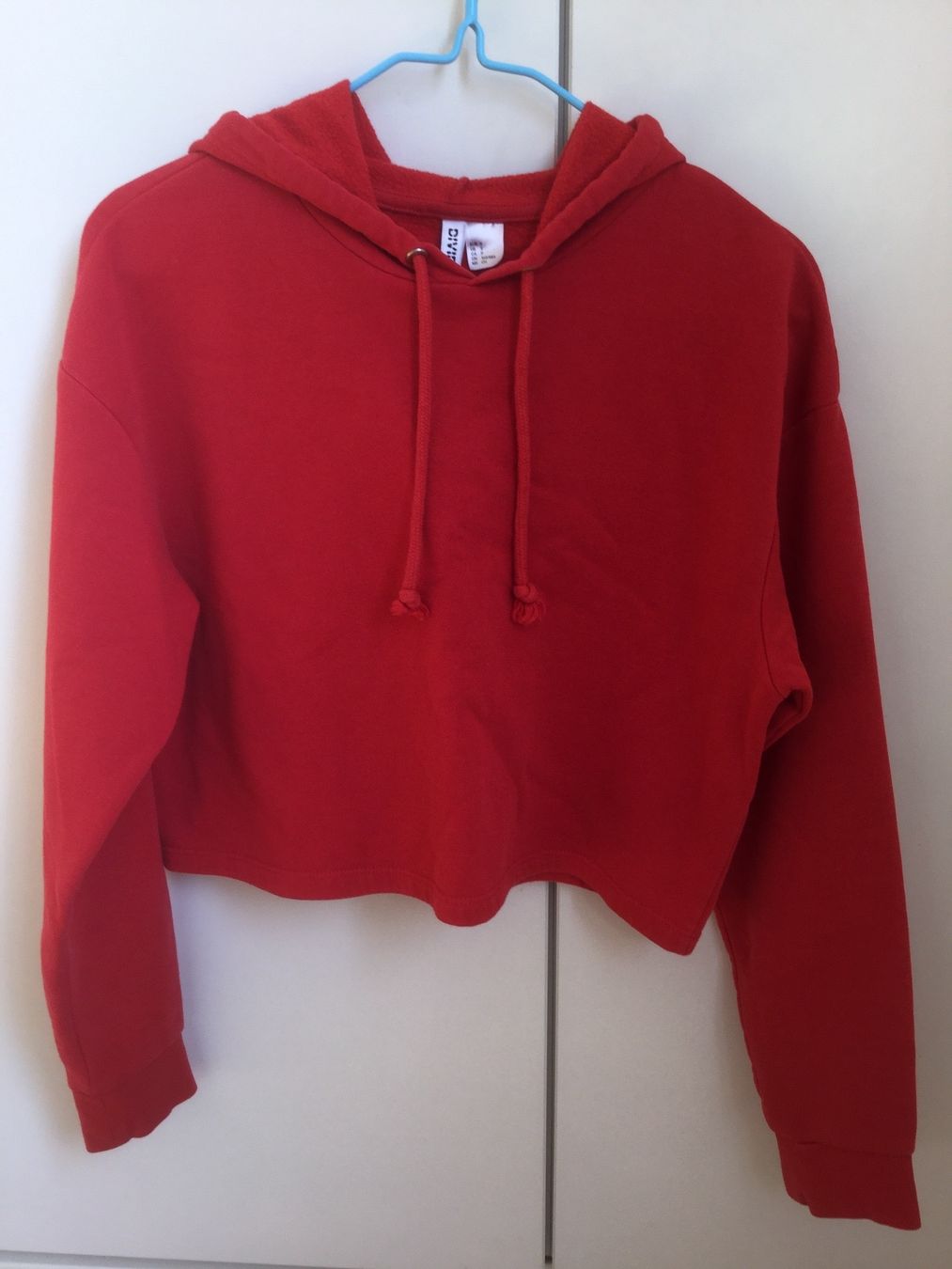 H&M Maglioni & Felpe: H&M red Sweater S + Oxylane blue Sweater S – Usato da Zürich venduto da Sophie0569 3