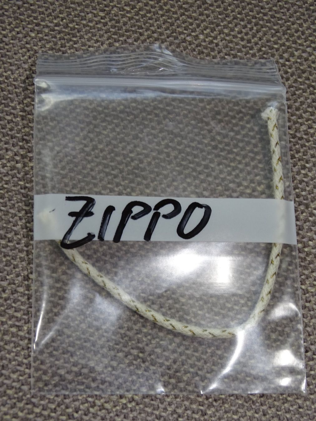 Zippo Feuerzeuge: Docht Zippo Benzinfeuerzeug – Neu (gemäss Beschreibung) aus Hirzel von Musicman03