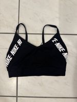 Nike top size S