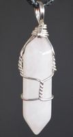Halskette Z-120 – Quarz Säule - 3 x 1 cm