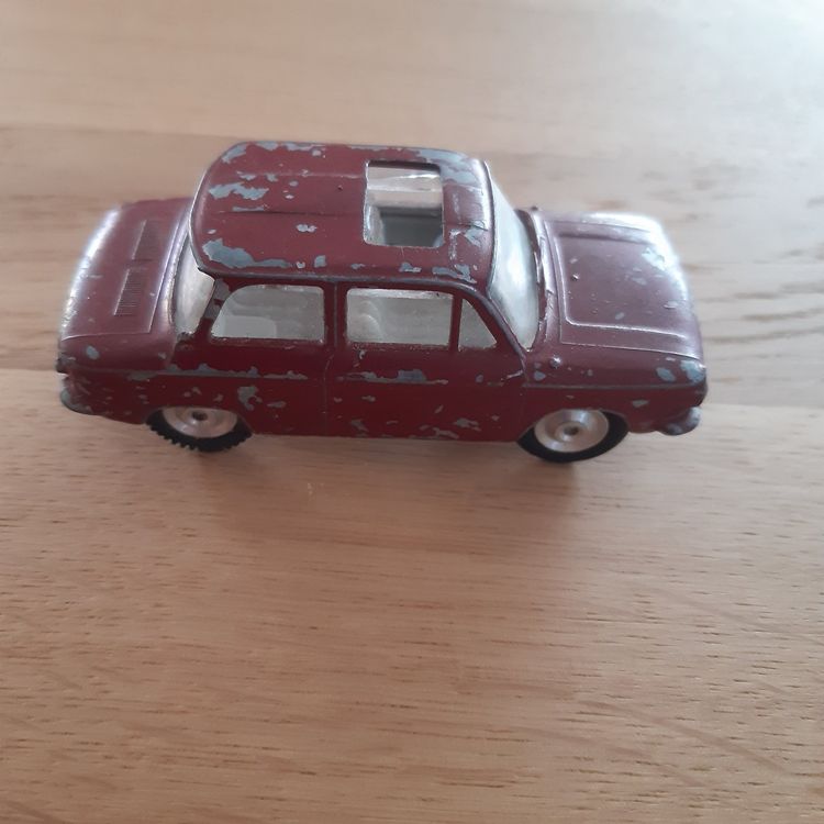 BMW 733 Taxi N8943 Gamme 1/43 Avec Boîte