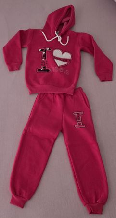 Mädchen Jogginganzug pink Grösse 7 Jahre. NEUWERTIG!!