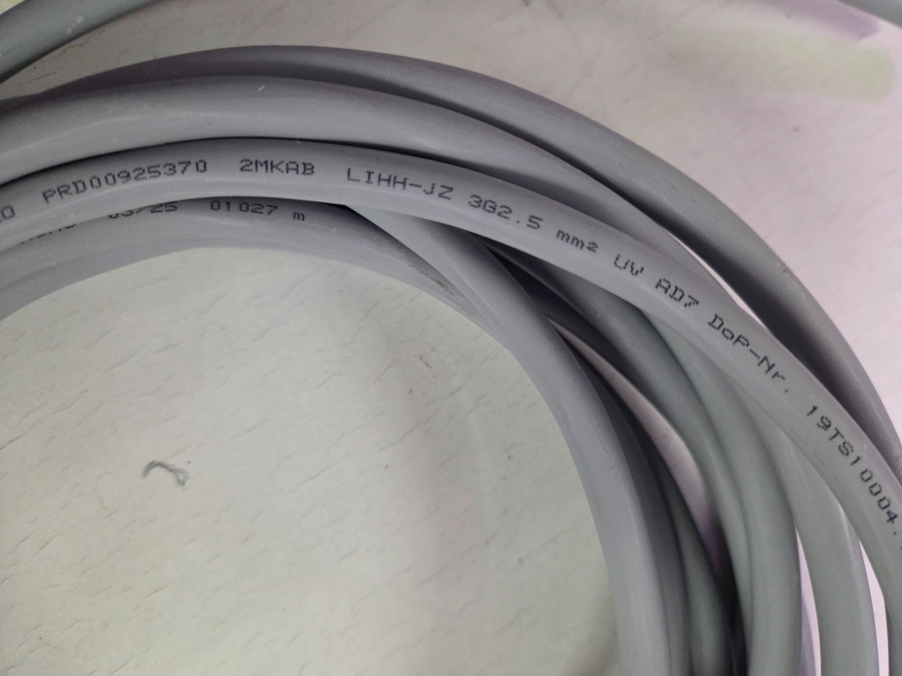 Cavi: Kabel Flex Litze 3x2.5 Grau 3G2.5 5m – Nuovo (secondo la descrizione) da Zürich venduto da eymen20 1