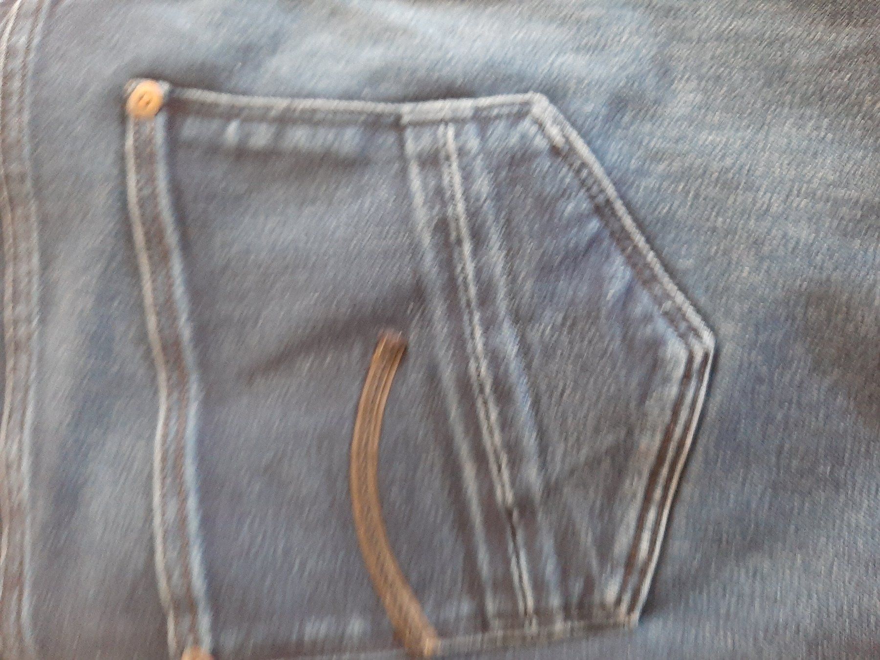 Jeans: Jeans Gr. 31 / 34 hellgrau, Marke RAW 3301 – Usato da Menziken venduto da Rien1 4