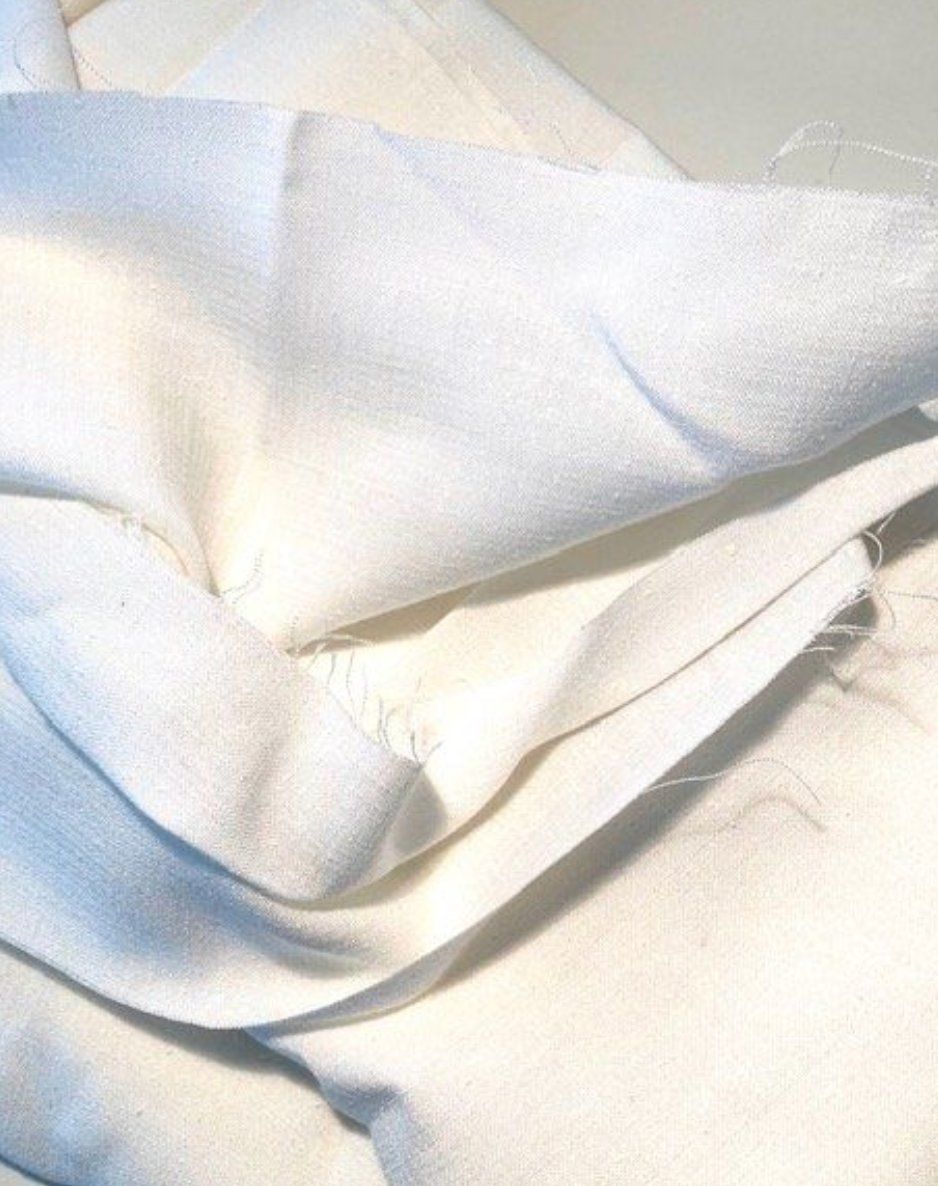Tessuti: Neu:Feiner Stoff weiss 470x145 cm Polyester, – Nuovo (secondo la descrizione) da Fehraltorf venduto da Vorhang