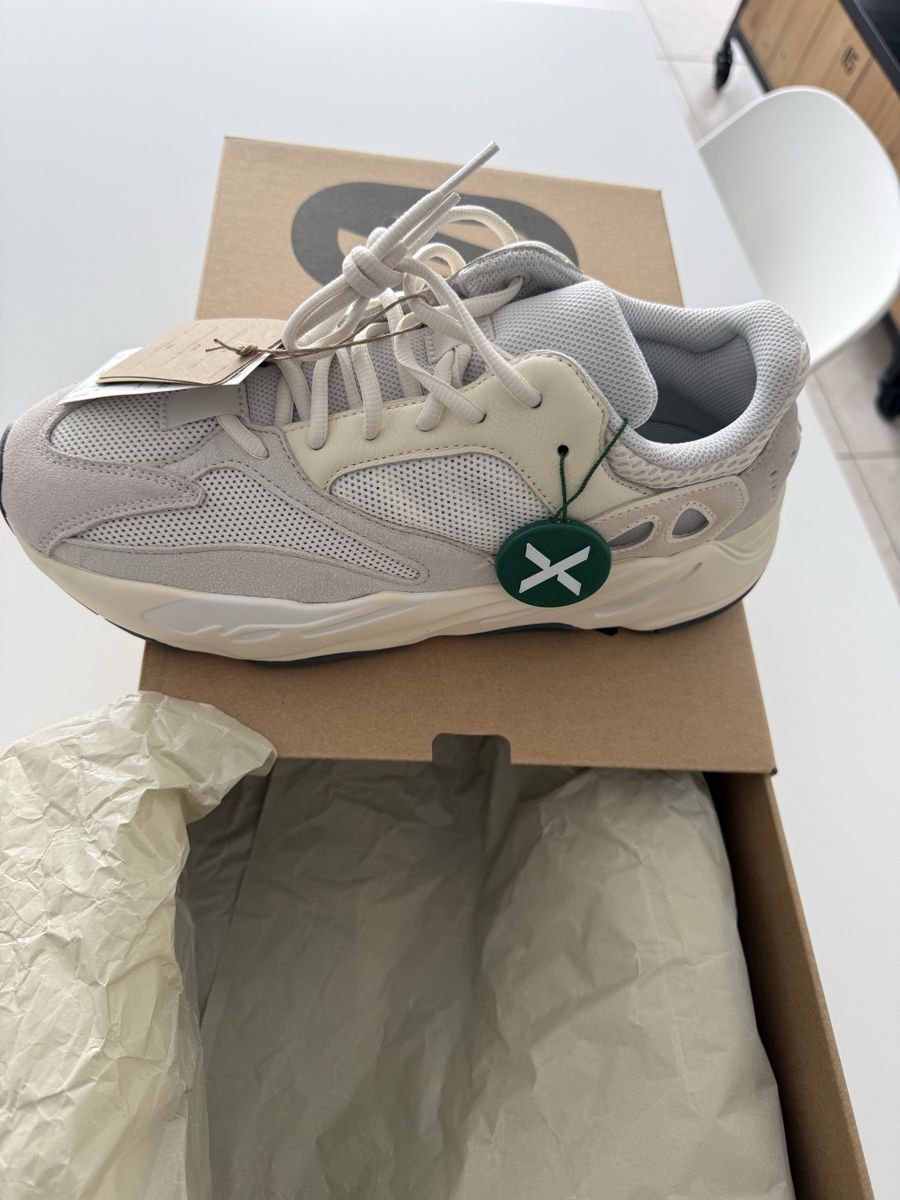 Scarpe da uomo: Adidas Yeezy Boost 700 Analog – Nuovo e nell'imballaggio originale da Yverdon-les-Bains venduto da flo_5rxp
