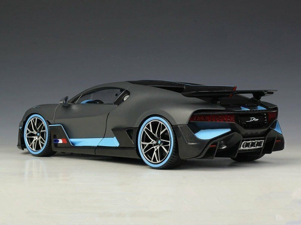 Bugatti Modellini d'auto: Bugatti Divo im Massstab 1:18 – Nuovo e nell'imballaggio originale da Erlenbach im Simmental venduto da Model_box 4