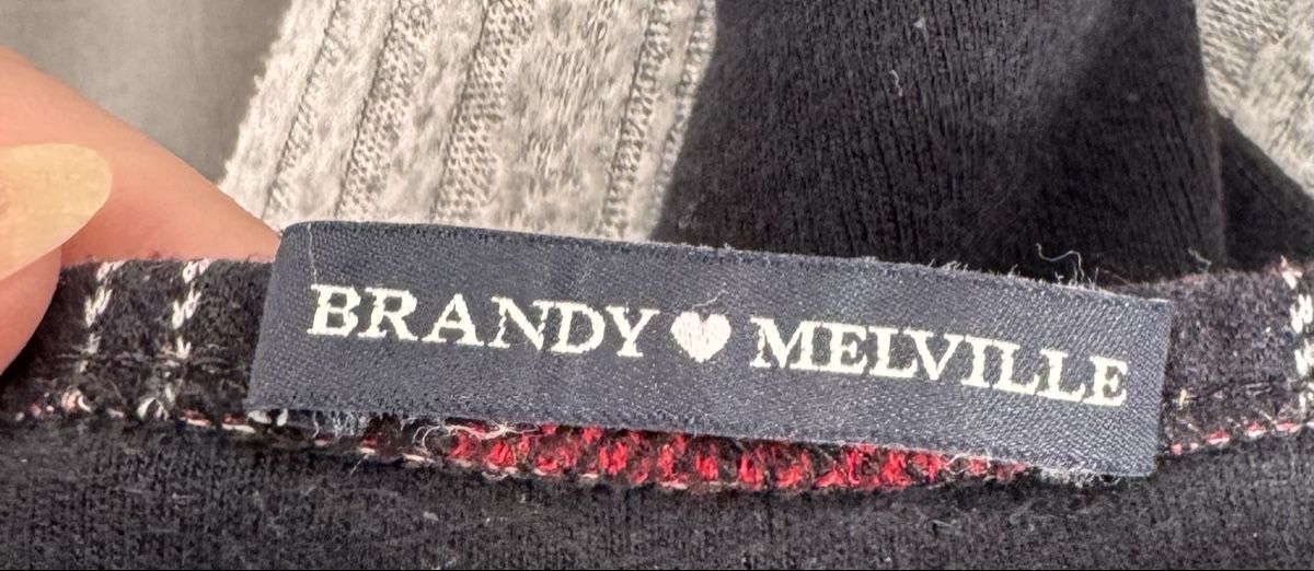 Brandy Melville Top: Brandy Melville Top Schwarz mit Karomuster – Usato da Landquart venduto da Happyhippo42 2