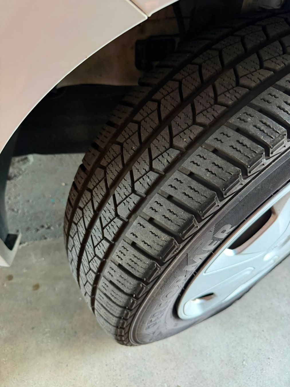 Ford Véhicules utilitaires: Ford Transit Custom L1, TDCi, 130 PS – D'occasion à Lengnau AG par TDCB 4