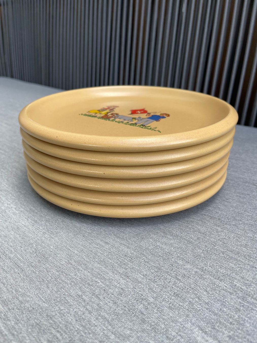 Piatti: 6 Fondue Teller Beige mit Motive – Nuovo (secondo la descrizione) da Turbenthal venduto da mmtuescher 2