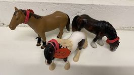 Schleich und anderes Pferd