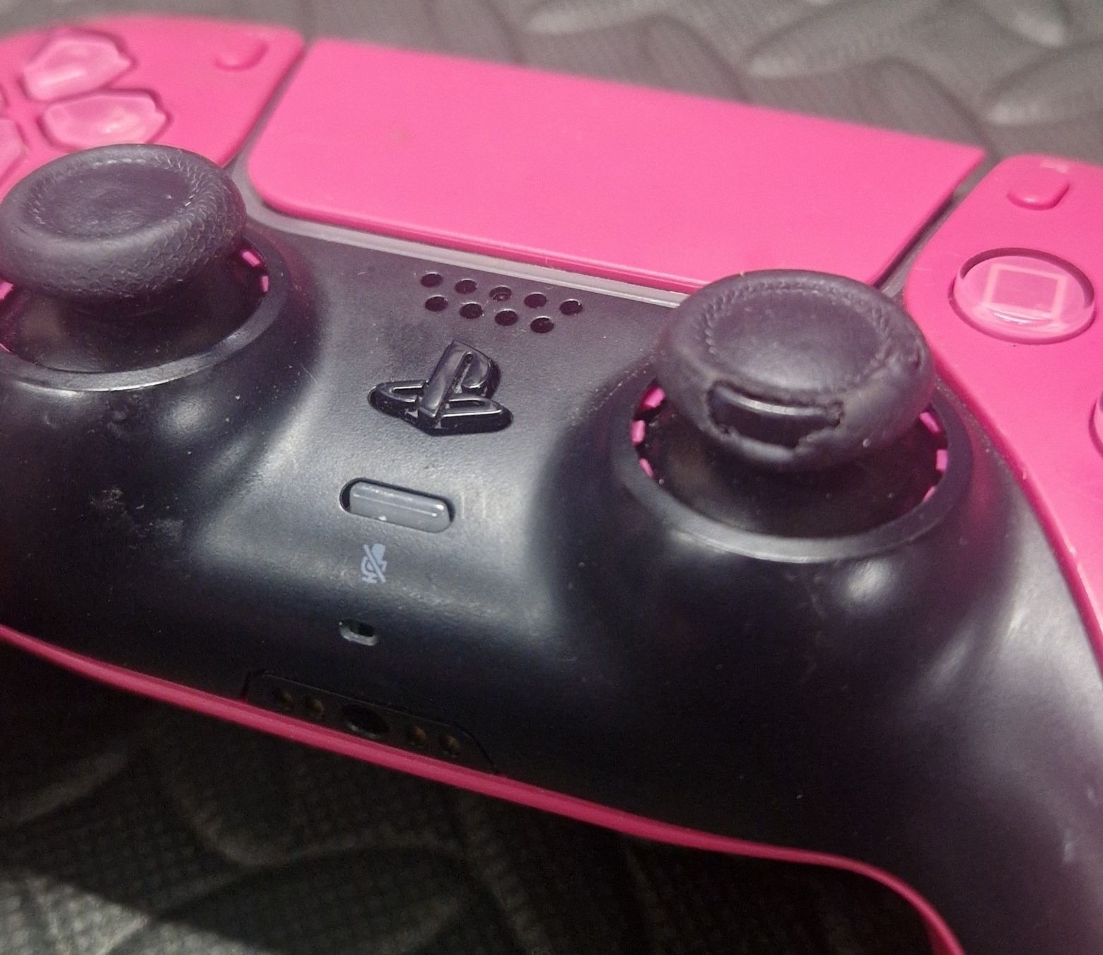 Sony : Manette Sony PlayStation 5 DualSense Rose – D'occasion à Villars-sur-Glâne par MrLobTec 2