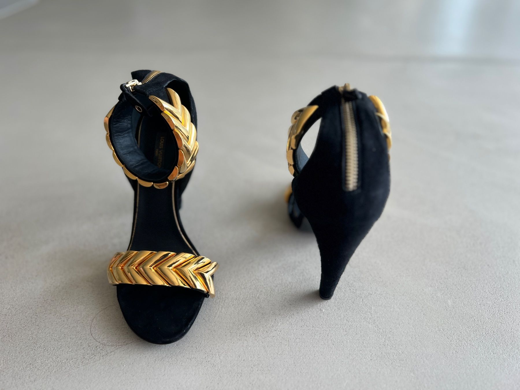 Louis Vuitton Scarpe da donna: Sensationelle Louis Vuitton Sandalen – Usato da Schaan venduto da Poltera 2