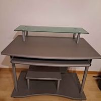 Gebrauchter Pult / Computertisch mit Glasablagefläche