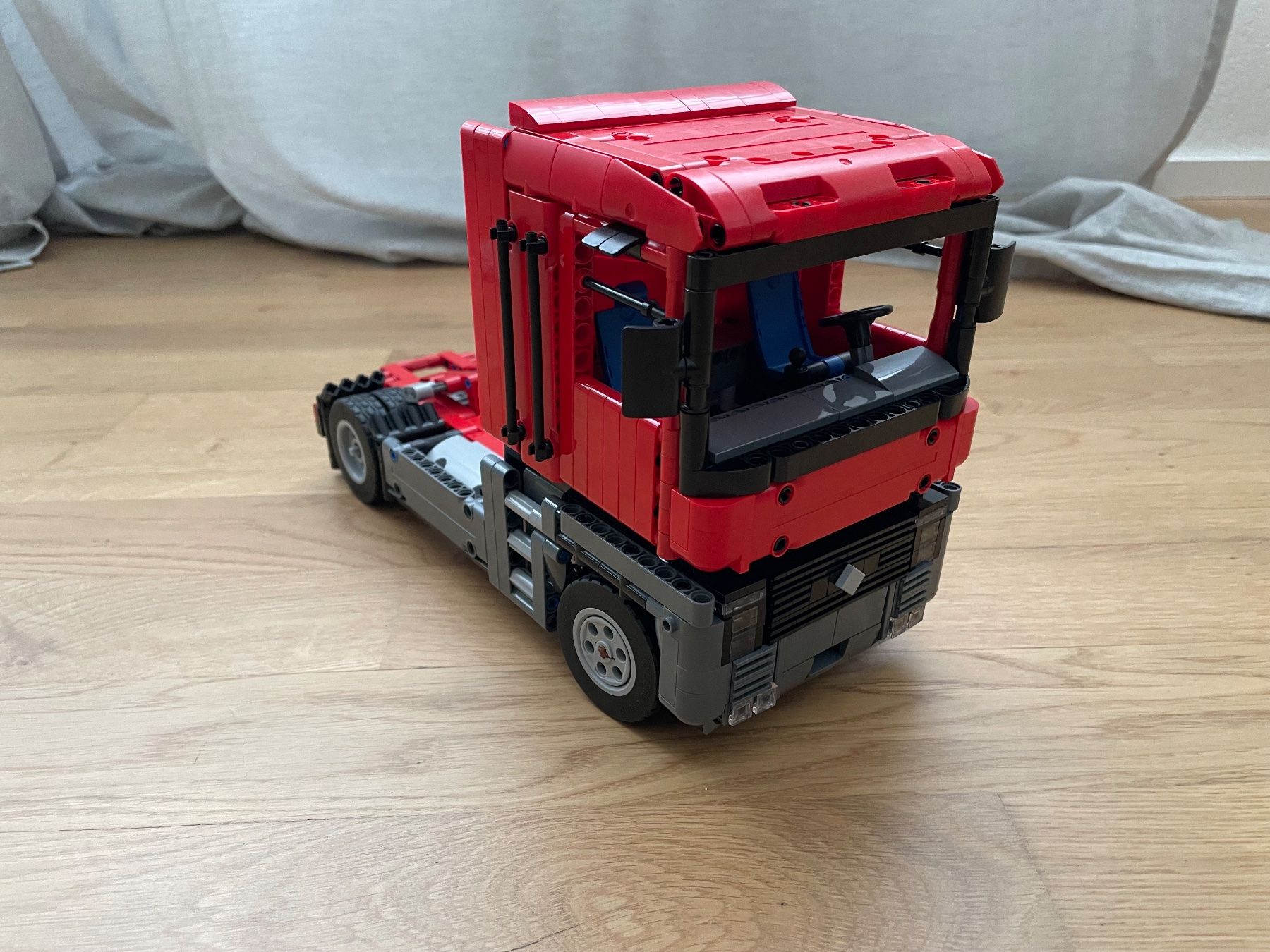 Lego Kit di costruzioni: Lego Technic - Renault Magnum 1990 – Nuovo (secondo la descrizione) da Salmsach venduto da ram82