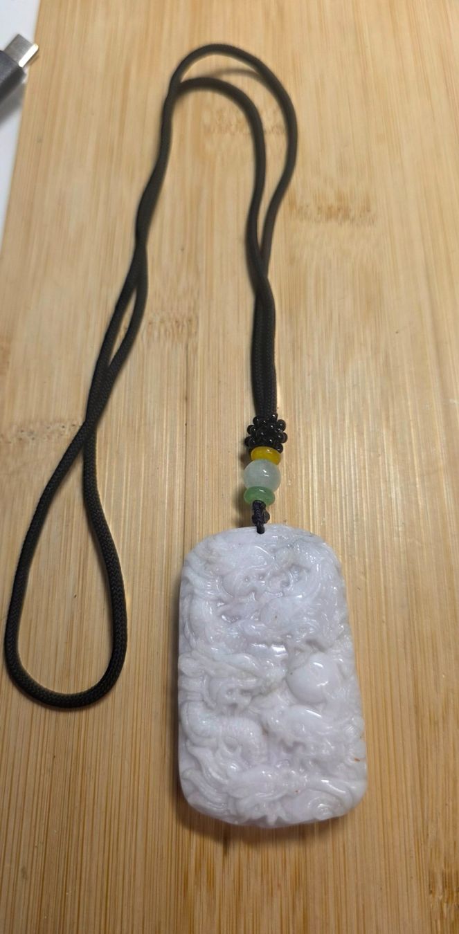 Minerali & Pietre curative: Jade chinesische Drachen Halskette – Nuovo e nell'imballaggio originale da Matzingen venduto da Shay_Crystalz