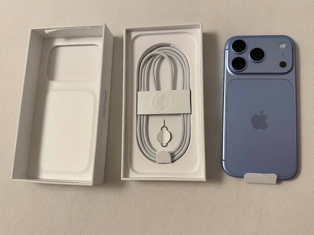 Telefoni cellulari / Smartphones: APPLE iPhone 18 Pro 512 GB Glacier – Nuovo e nell'imballaggio originale da Affeltrangen venduto da Desperados81 2