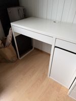 Bürotisch