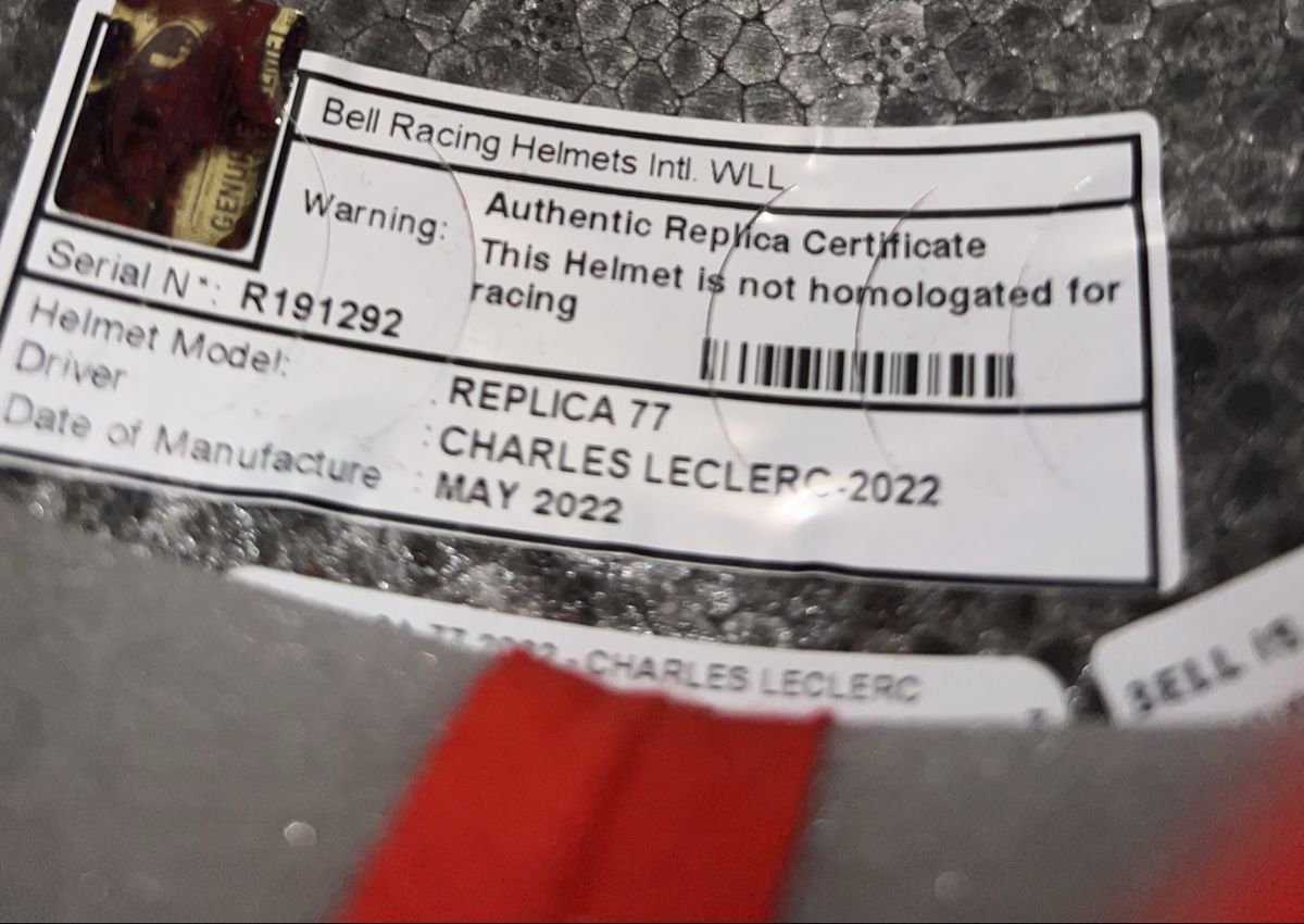 Autografi: Charles Leclerc Ferrari Helm Replica 2022 Formel 1 – Nuovo e nell'imballaggio originale da Zell LU venduto da muelli1508 8