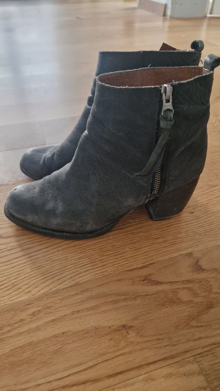 Scarpe da donna: Winter Stiefeletten, grau, Grösse 40 – Usato da Zürich venduto da mis_2kxn 2