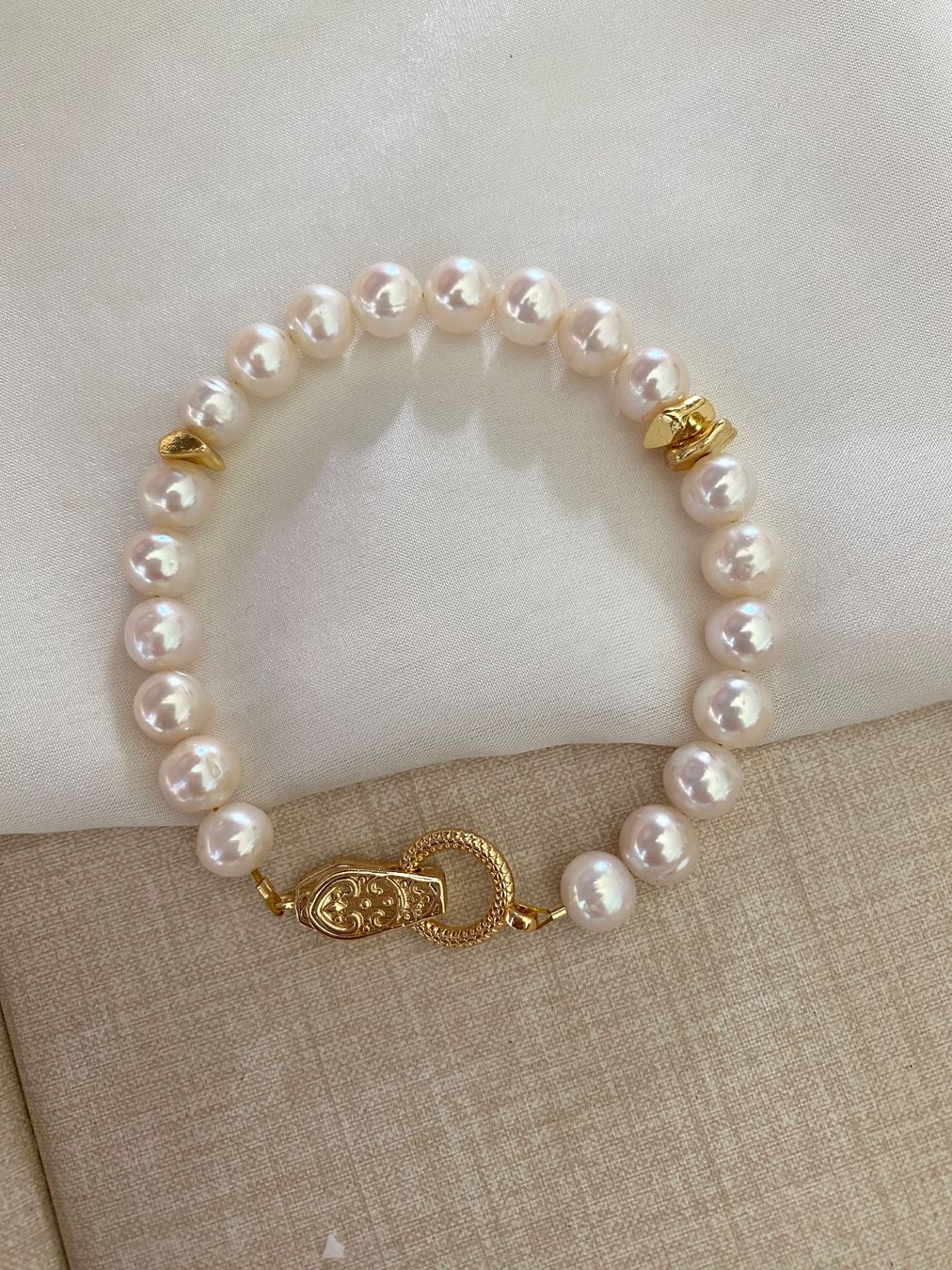 Bracelets: Süsswasserperlen Armbänder echte – Neuf avec emballage d'origine à Sarnen par catnini