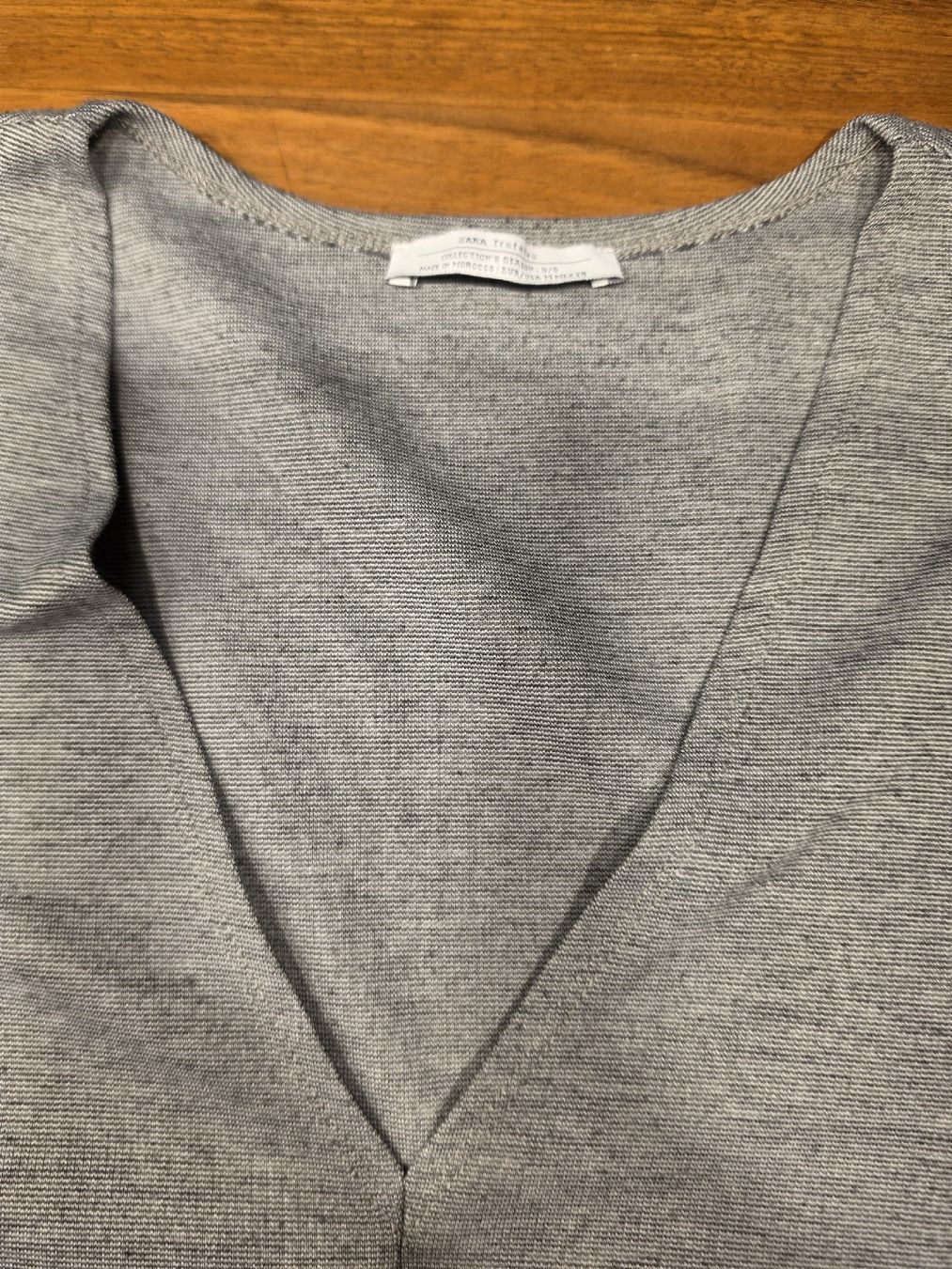 Zara T-shirts: Tshirt grau Zara – D'occasion à Luzern par oli_6x2r 1
