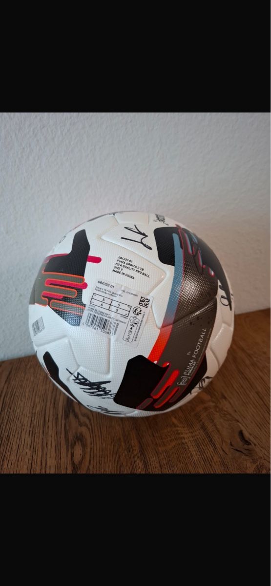 Puma Ballons: Puma Orbita 2 TB, signiert von der schweizer Nati – Neuf (Voir description) à Herrliberg par jud_mnn7 3