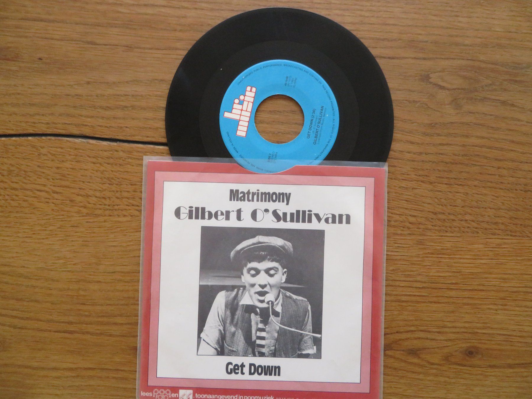 Dischi in vinile: Gilbert O'Sullivan - Matrimony/Get Down Single Schallplatte – Nuovo (secondo la descrizione) da Zürich venduto da max_cp5f