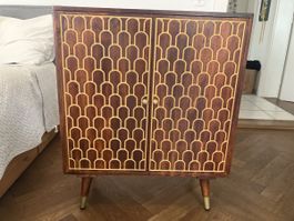 Schrank Muskat Kare