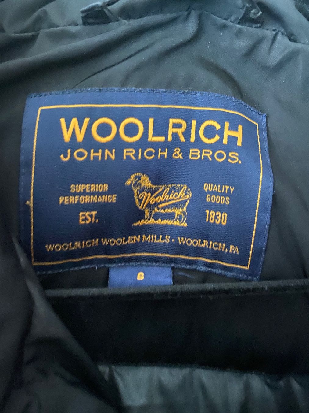 Woolrich Giacche: Schwarze Woolrich Daunenjacke – Usato da wallisellen venduto da Niccii 2