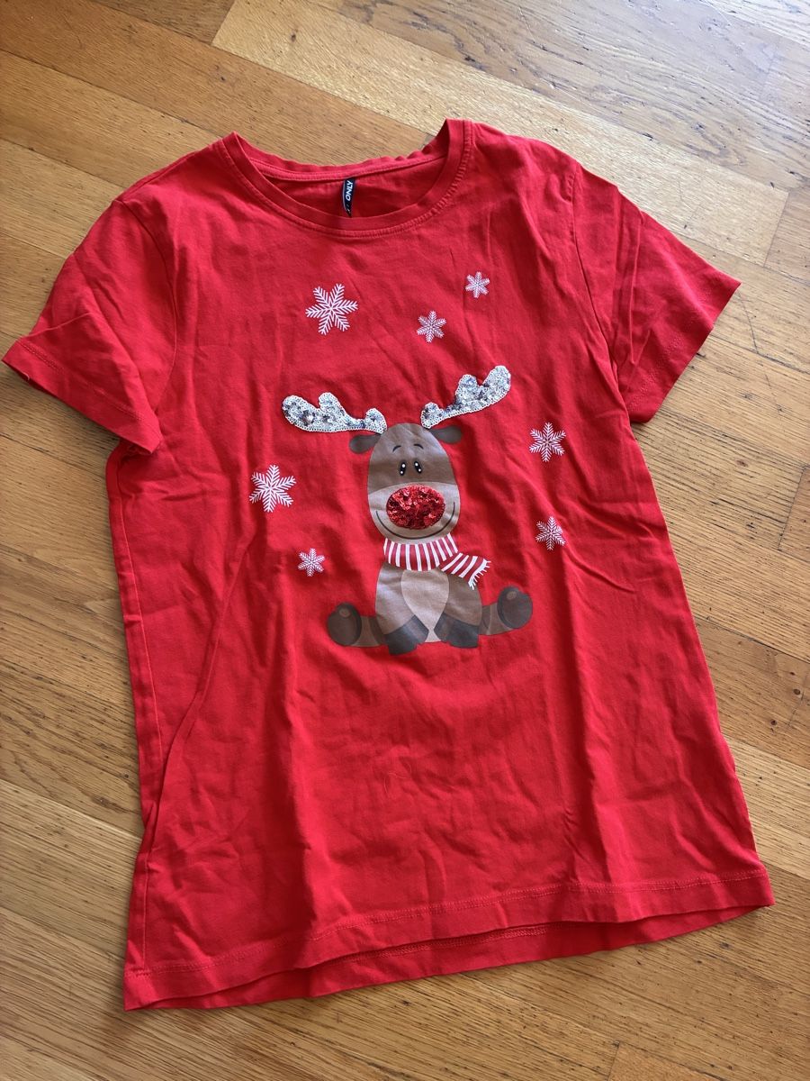 T-shirts: Schönes Weihnachtsshirt Gr. XS – D'occasion à richterswil par lunamarie001