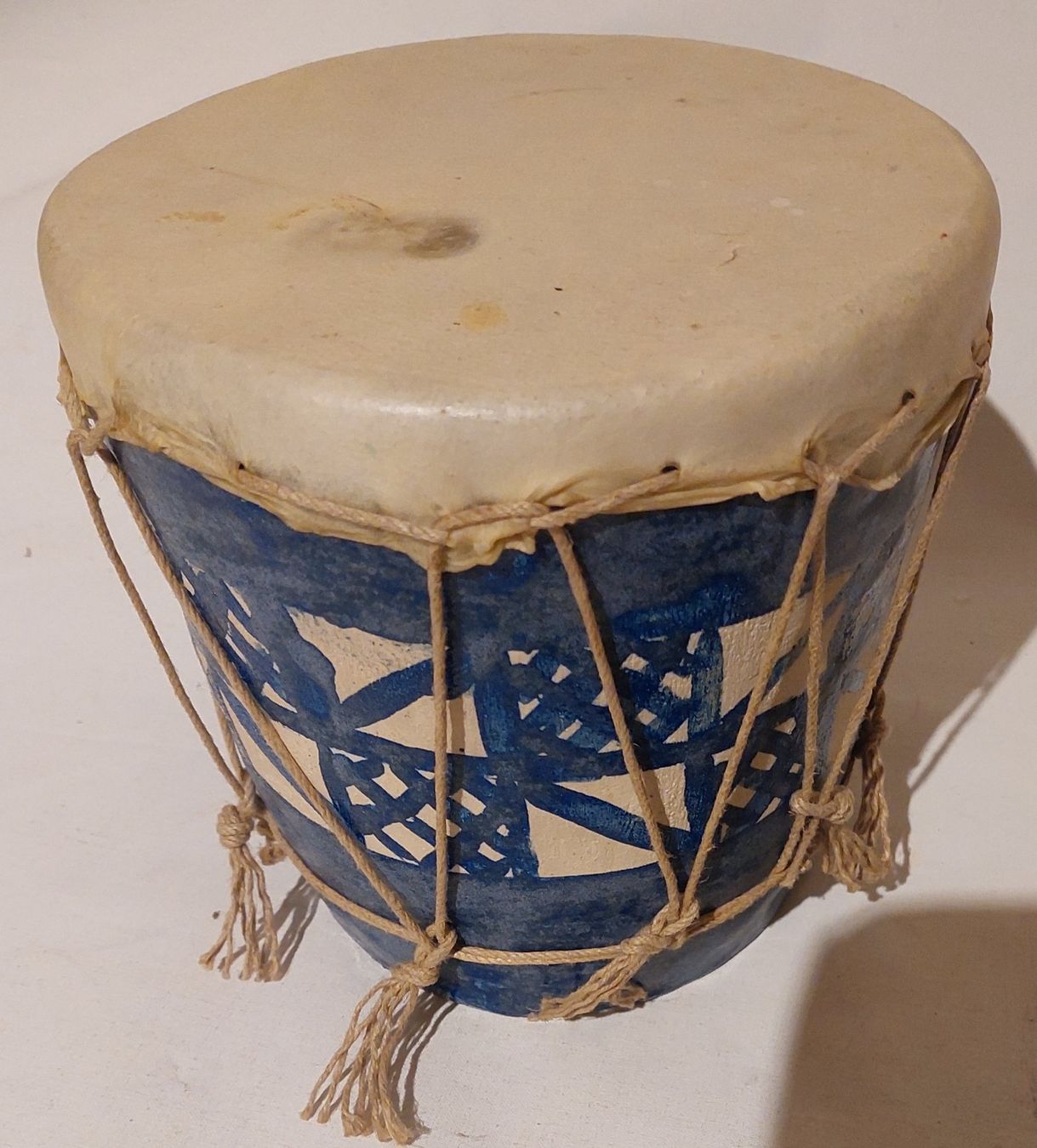 Strumenti musicali: Trommel aus einem Ton- oder Keramikkörper und Fell – Usato da Zürich venduto da Cortin 3