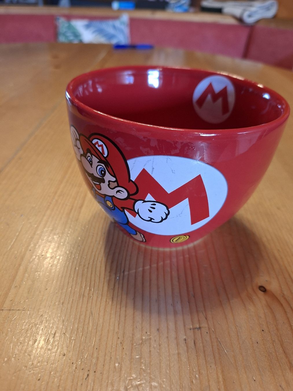 Coupes: Super Mario Schale rot – D'occasion à Meinisberg par MartinaM1972 1