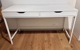 Schreibtisch IKEA, z.B. für Kinderzimmer