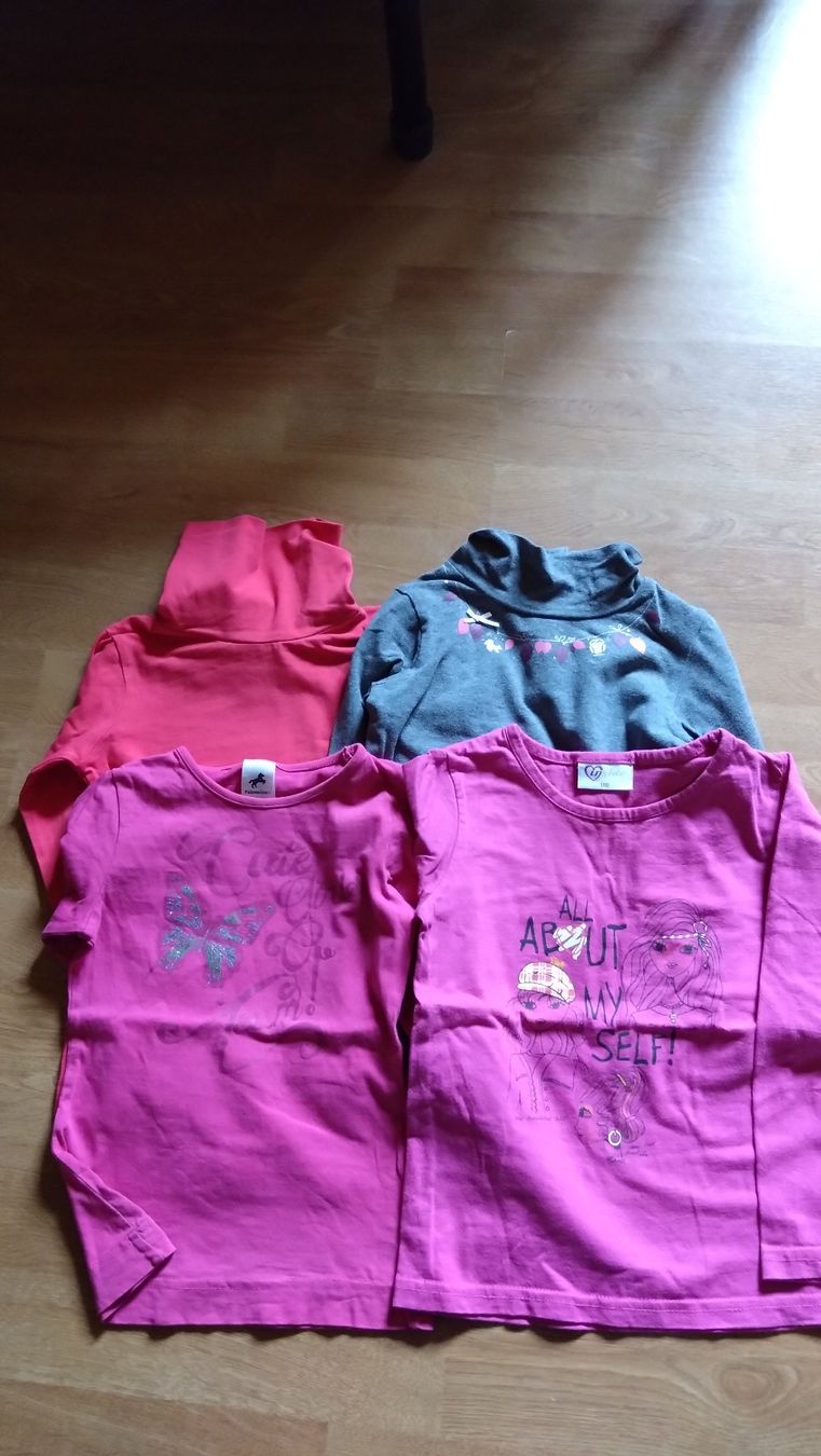 Pullover & Sweatshirts: Mädchenpullover 104/110 – Gebraucht aus Triengen von Ronner84 2