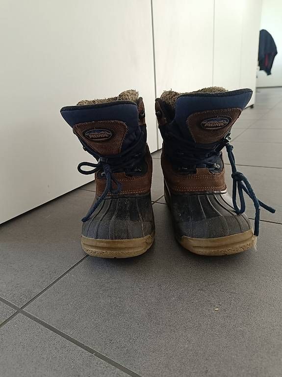 Scarpe per ragazzi: Meindl Winterboots Grösse 35 – Usato da Utzenstorf venduto da Jassy34xx