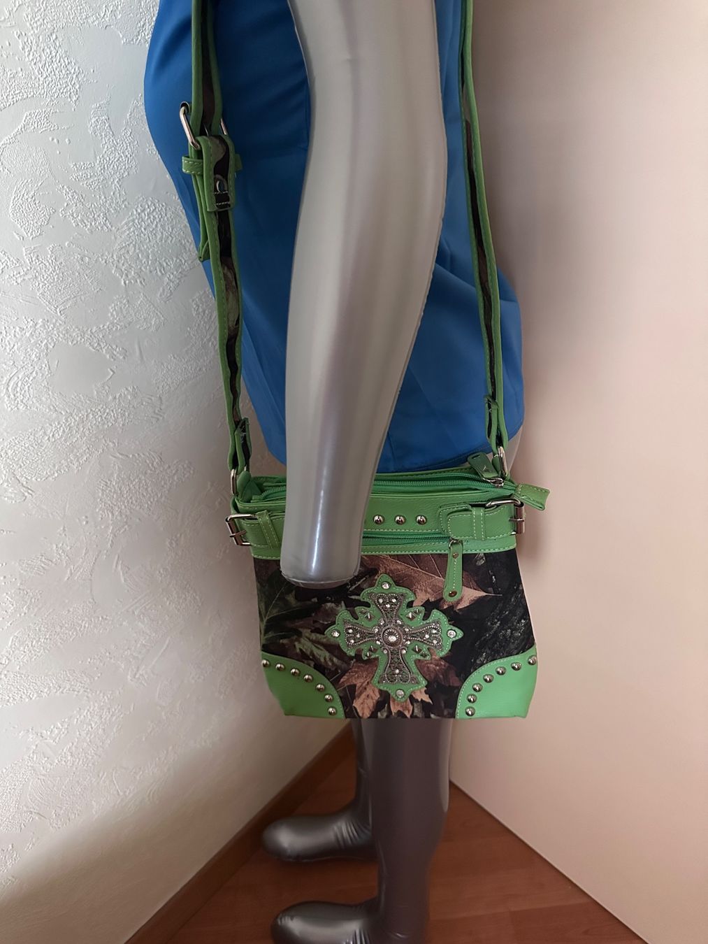 Borse da donna: Sac à main neuf vert – Nuovo (secondo la descrizione) da Boussens venduto da sko_9w6t 2