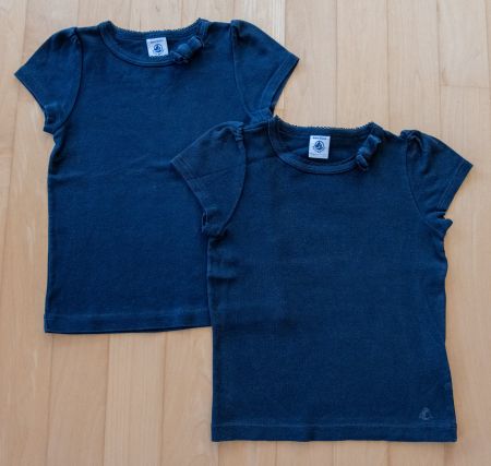2 blaue T-Shirts von Petit Bateau, Gr. 104