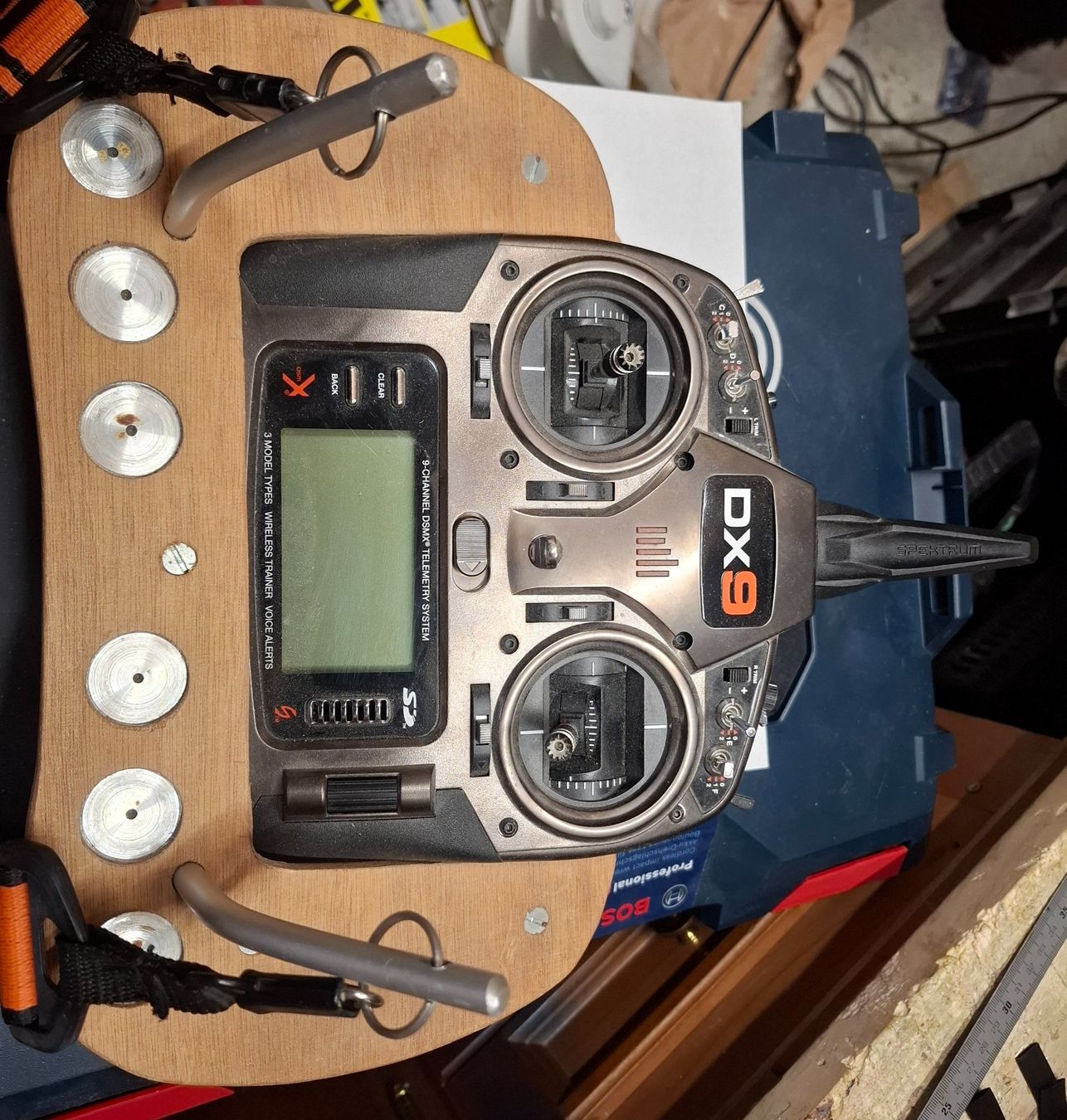 Spektrum Telecomandi: Spektrum DX9 Émetteur 9-Channel DSMX – Usato da grandvillard venduto da ChanceVought