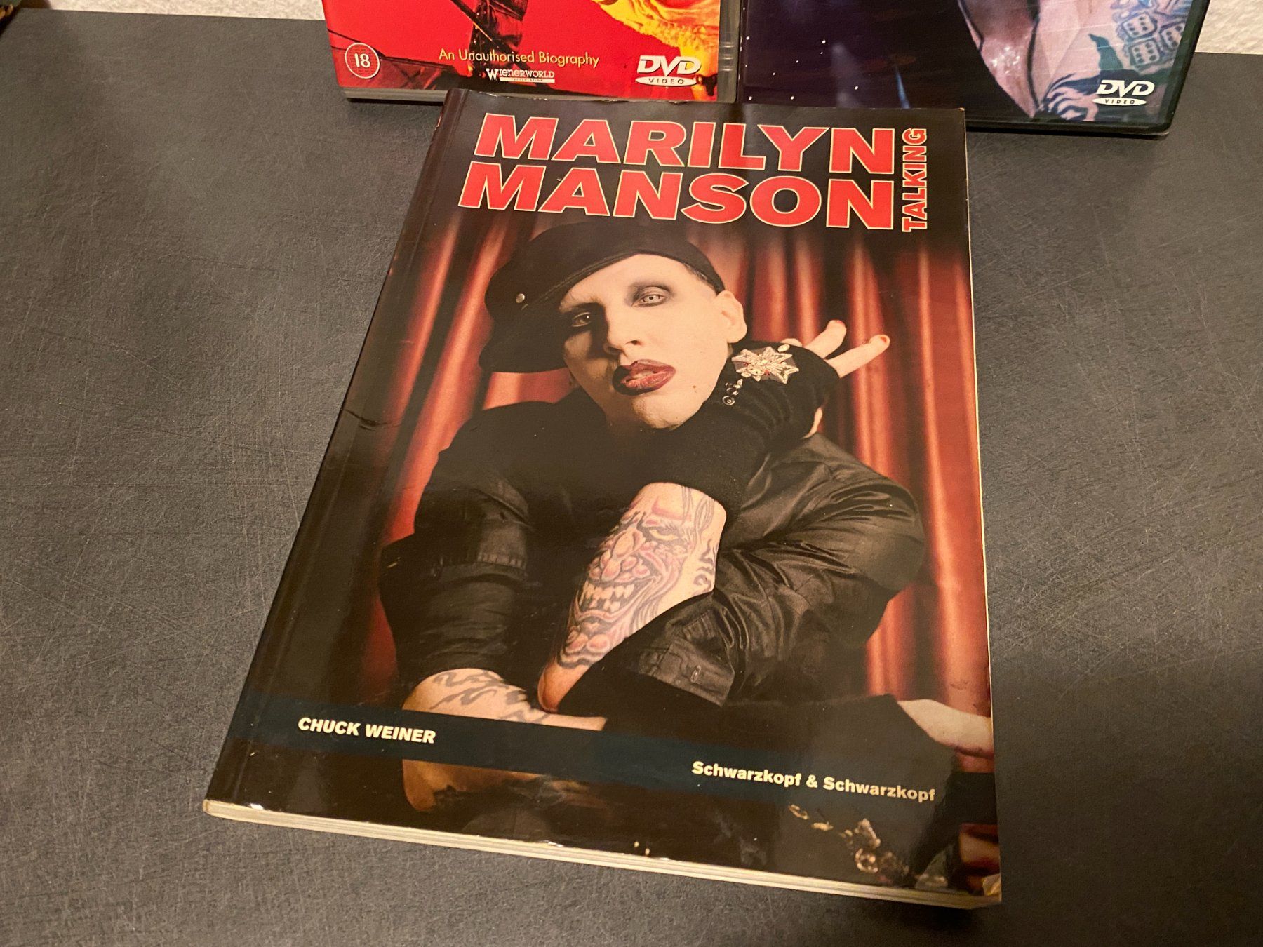 Tutti i DVDs: Marilyn Manson - DVds & Buch – Usato da Basel venduto da FatCatPacksTheRatt 5