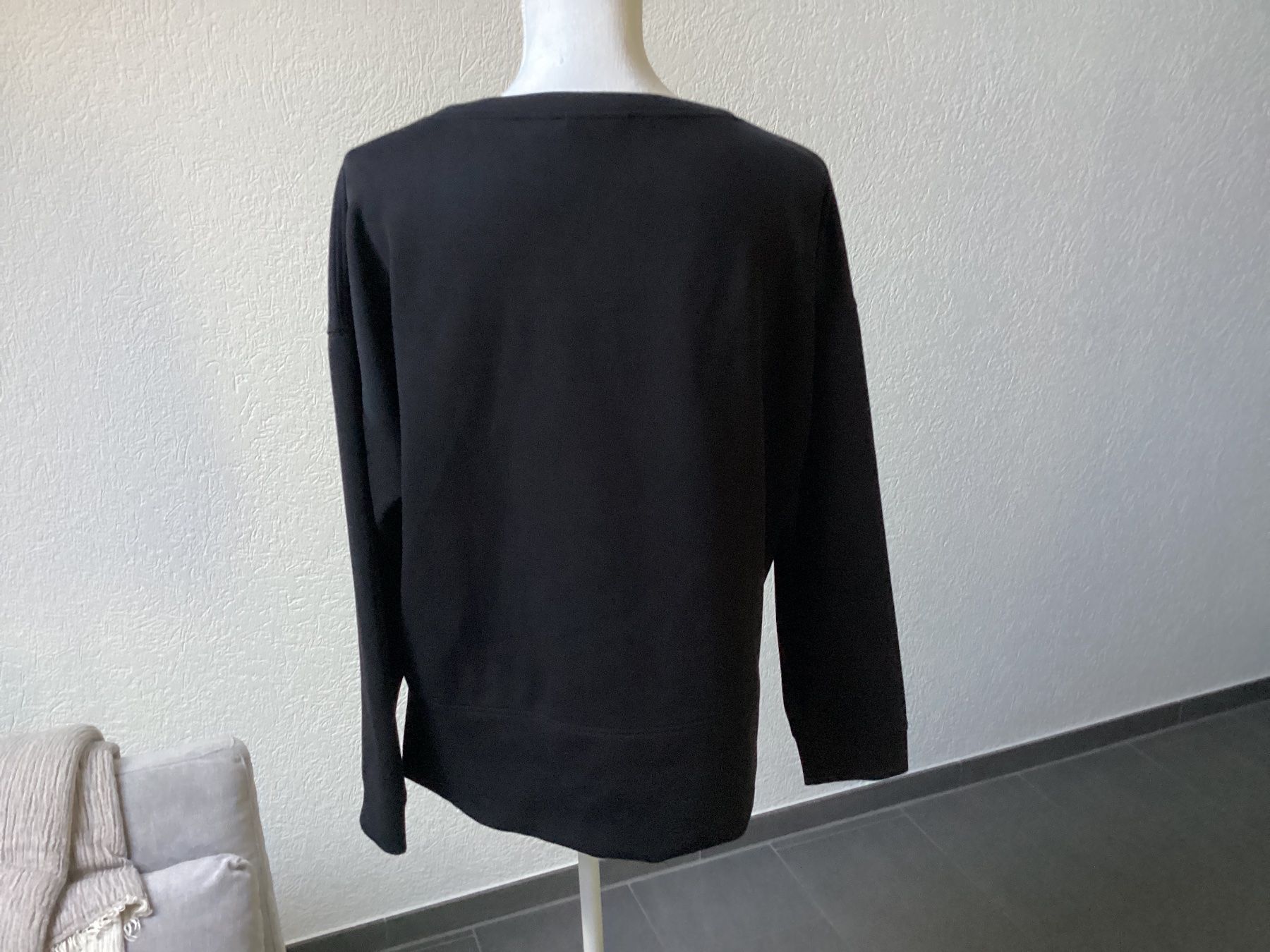 Comma Pullover & Sweatshirts: Comma edel Pullover schwarz Grösse 40 super guter Zustand – Gebraucht aus Homberg b. Thun von Homata 1