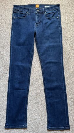 Herren Jeans Boss Orange dunkelblau Grösse W32 ungetragen!
