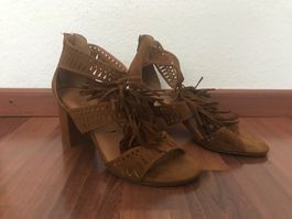 Damen Sandalen braun mit Fransen gebraucht guter Zustand